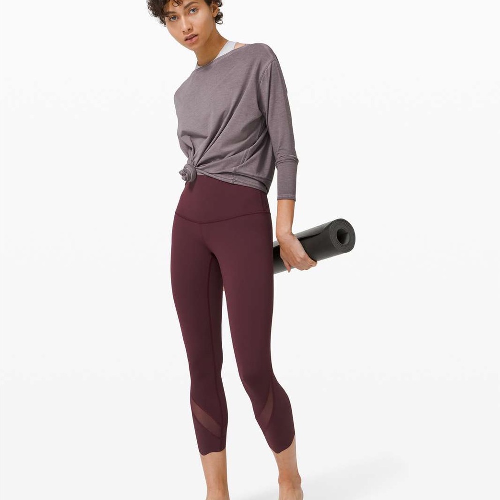 Lululemon Wunder Under Crop High-Rise Roll Down Scallop Full-On Luxtreme Red - Picture 2 of 10